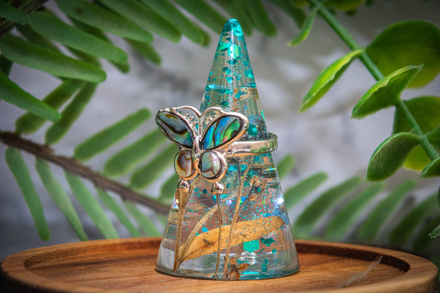 Abalone shell butterfly adjustable ring