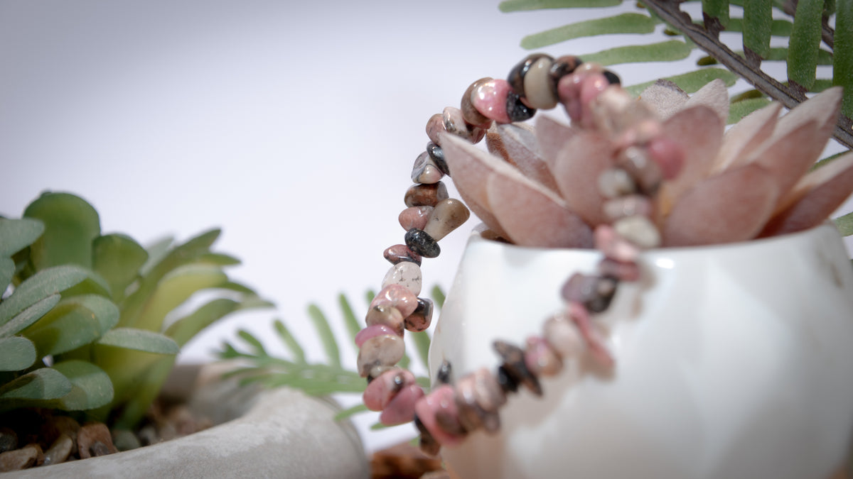 Rhodonite crystal chip bracelet
