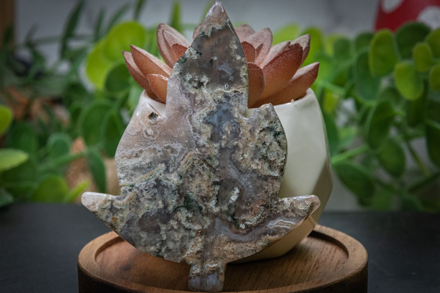 Moss agate leaf carving