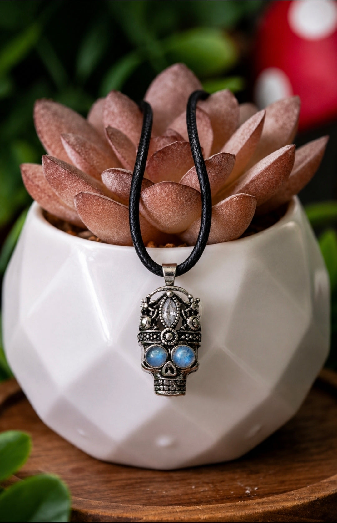 Labradorite gothic skull necklace