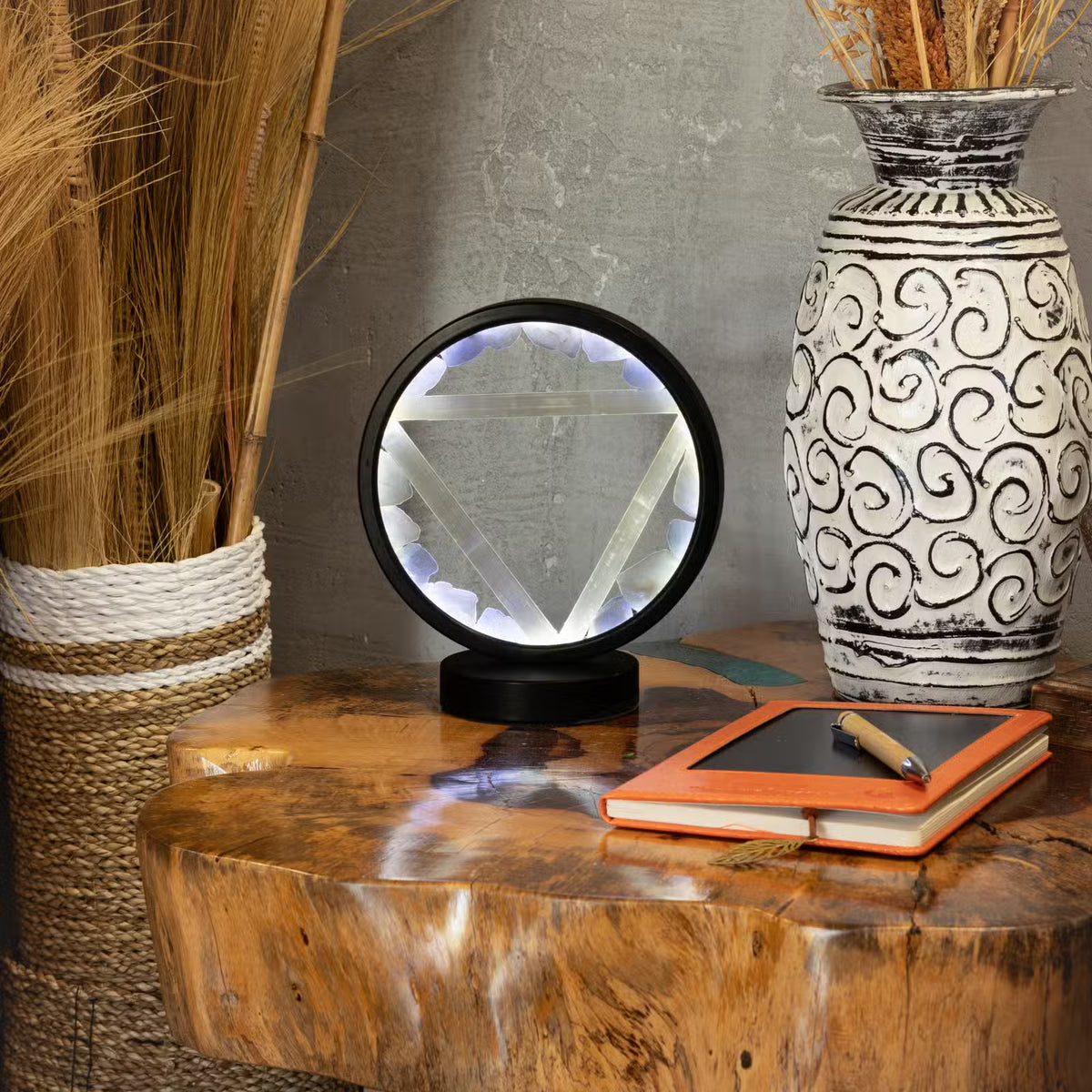 Water element halo lamp - Aquamarine & Selenite (satin spar)