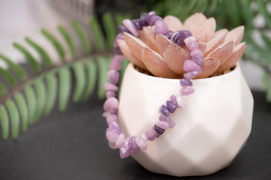 Lepidolite chip bracelet