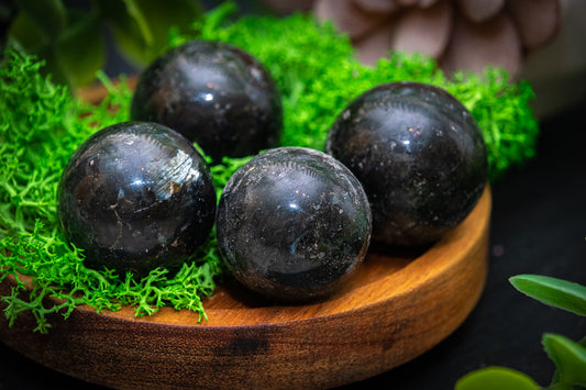 Larvikite mini sphere (25-30mm)