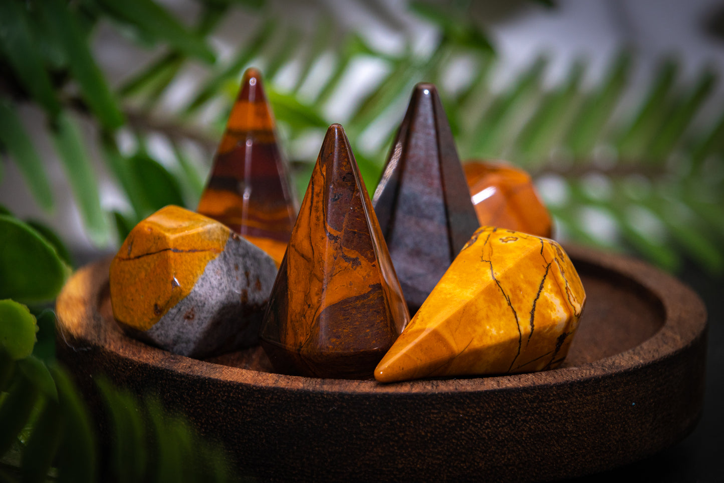 Yellow Jasper ring holder carving (ring NOT included)