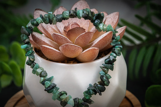 Emerald chip bracelet