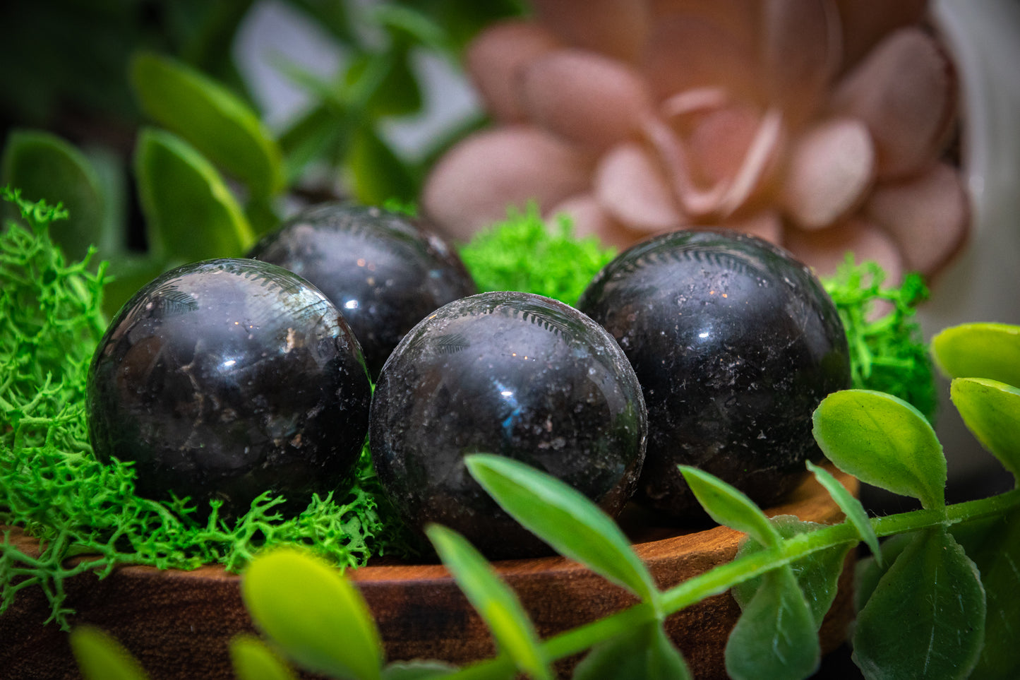 Larvikite mini sphere (25-30mm)