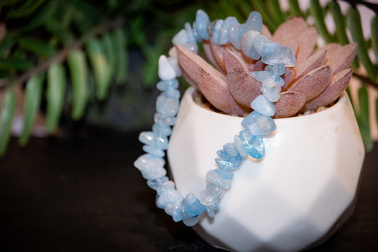 Aquamarine chip bracelet