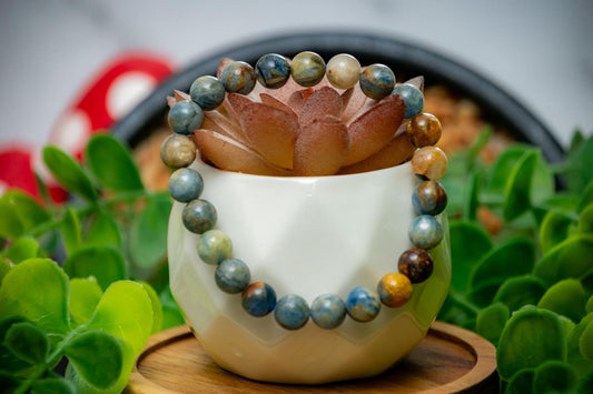Blue kyanite in quartz 8mm bead power bracelet