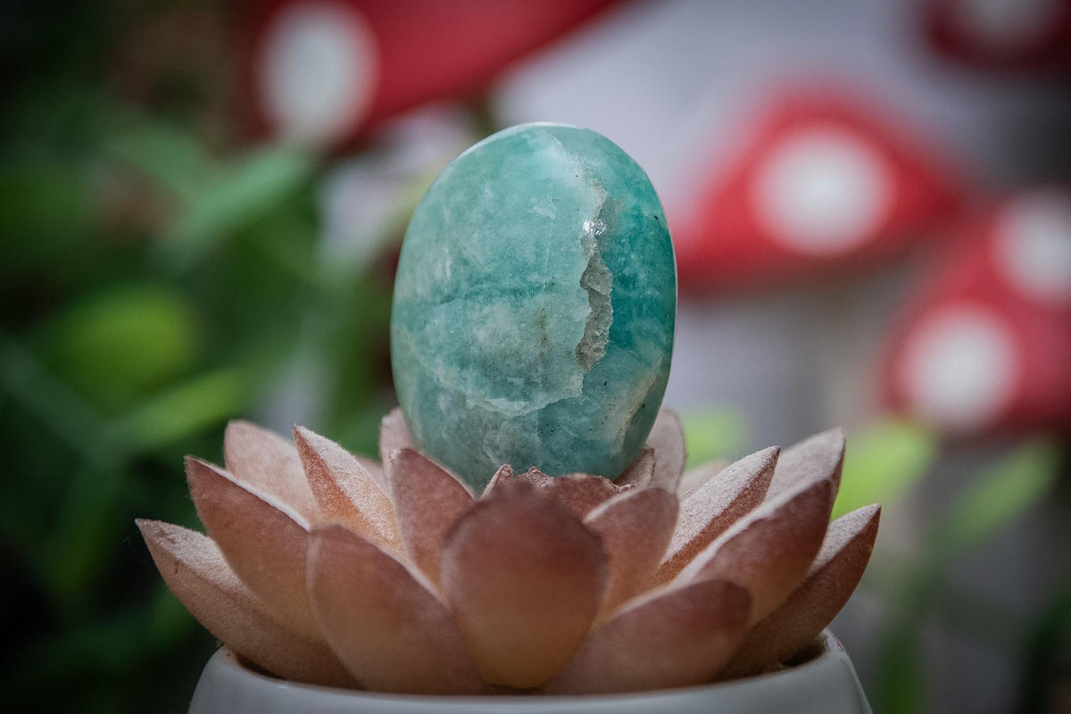 Amazonite palmstone