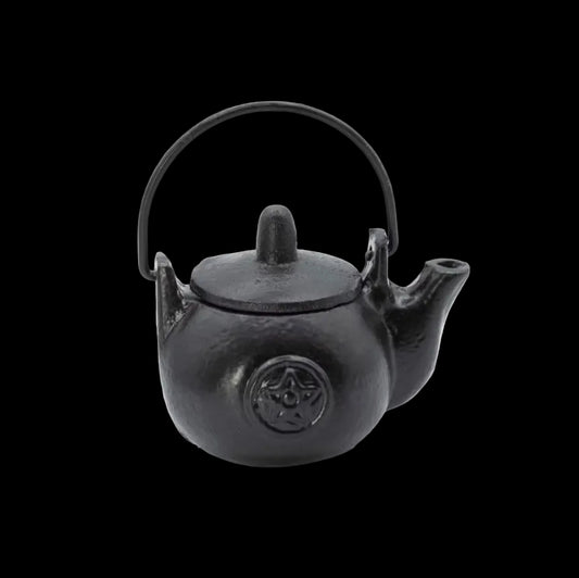 Small cast iron ritual pot with pentagon 8x8x10cm