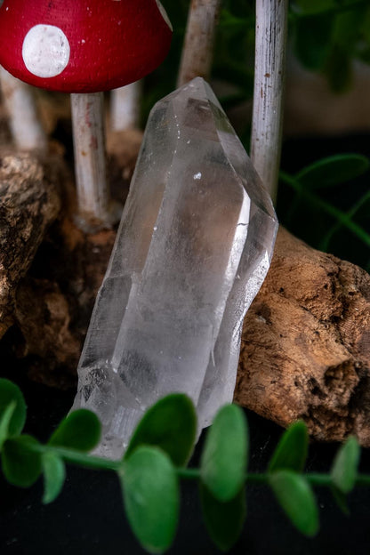 Raw himalayan quartz crystals points