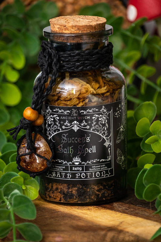 Success bath spell salts with citrine amulet