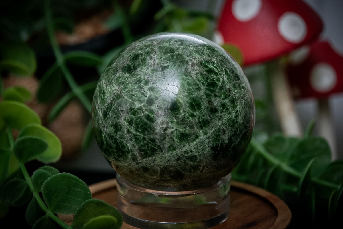 Diopside sphere