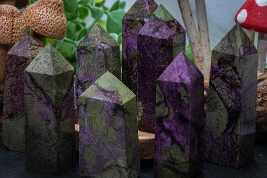 Atlantisite stichtite four sided tower