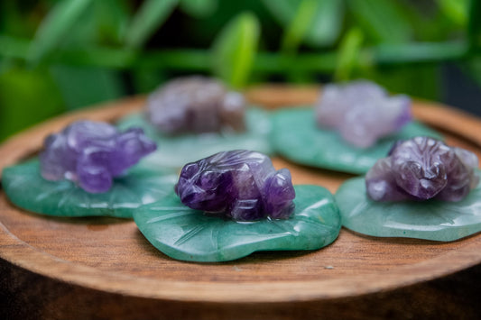 Chevron Amethyst frog on Green Aventurine lily pad carving