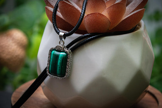 Malachite rectangular necklace