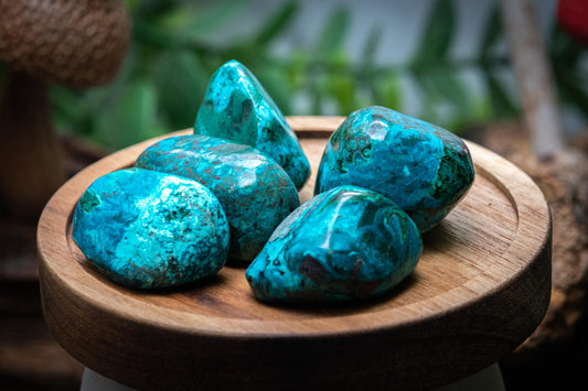 Chrysocolla, azurite and Malachite mix tumblestone