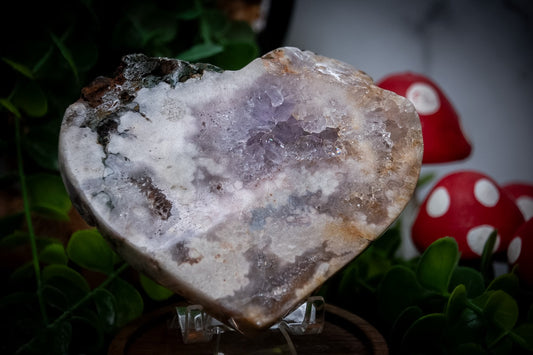Pink amethyst heart carving