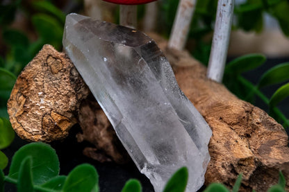 Raw himalayan quartz crystals points