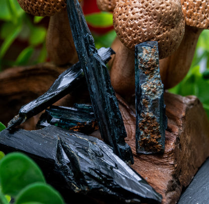 Vivianite raw crystal