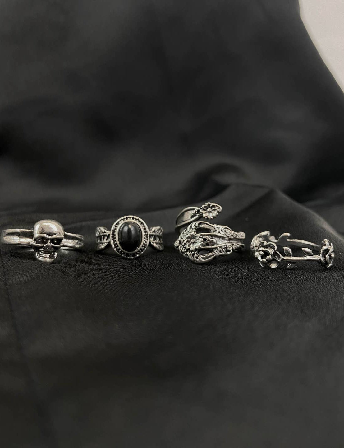 Moth ring set - size medium