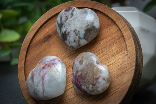 Rubellite mini heart carving
